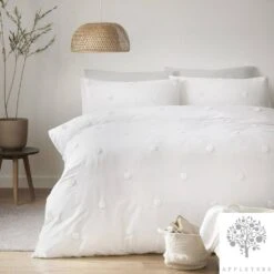 Appletree Signature Dot Garden Duvet Cover Set White