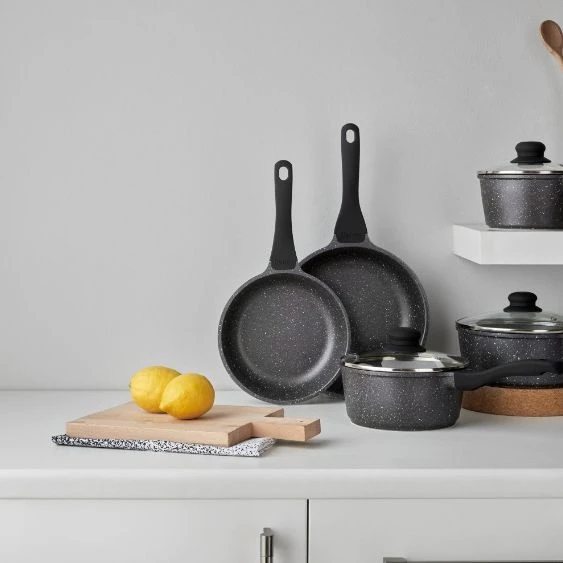 Denby 5 Piece Cast Aluminium Pan Set 2 Denby 5 Piece Cast Aluminium Pan Set - Image 2