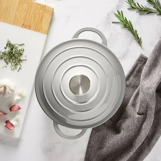 Simply Home Cast Iron 22cm Round Casserole - Grey 2 Simply Home Cast Iron 22cm Round Casserole - Grey - Image 2