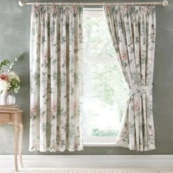 Household Items 36 Appletree Campion Green/Coral 66x72 Curtains