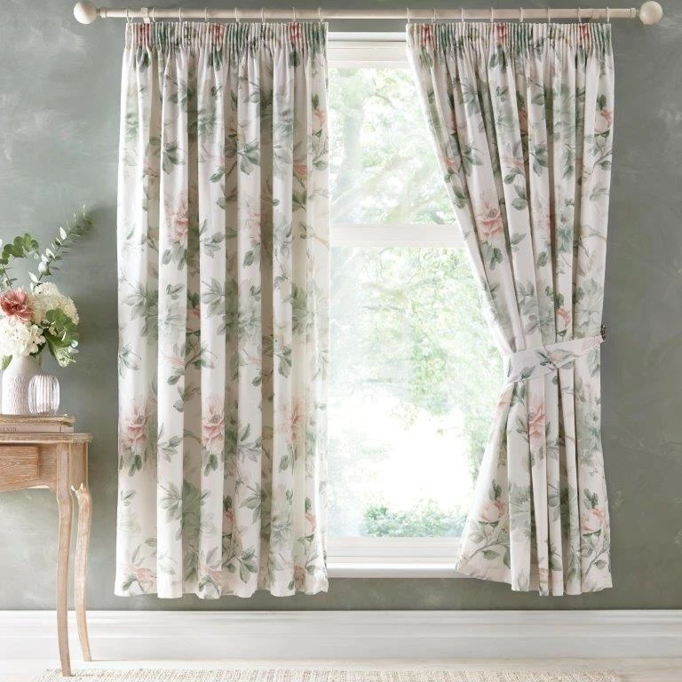 Appletree Campion Green/Coral 66x72 Curtains 1 Appletree Campion Green/Coral 66x72 Curtains