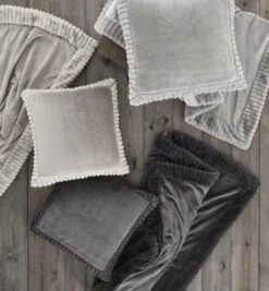 Catherine Lansfield Velvet & Fur Throw Silver Grey 5 Catherine Lansfield Velvet & Fur Throw Silver Grey -Household Items 51317 30063