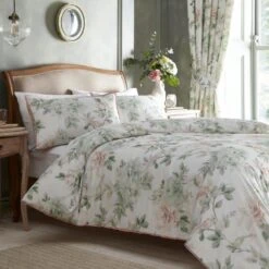 Household Items 38 Appletree Campion Green/Coral Duvet Cover Set